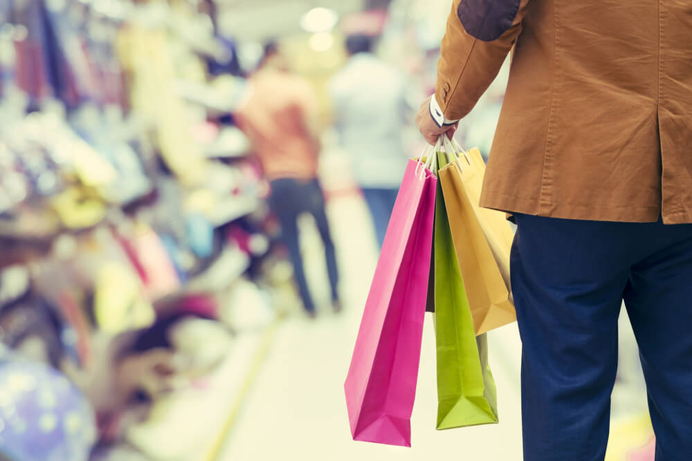 Shopper carrying bags